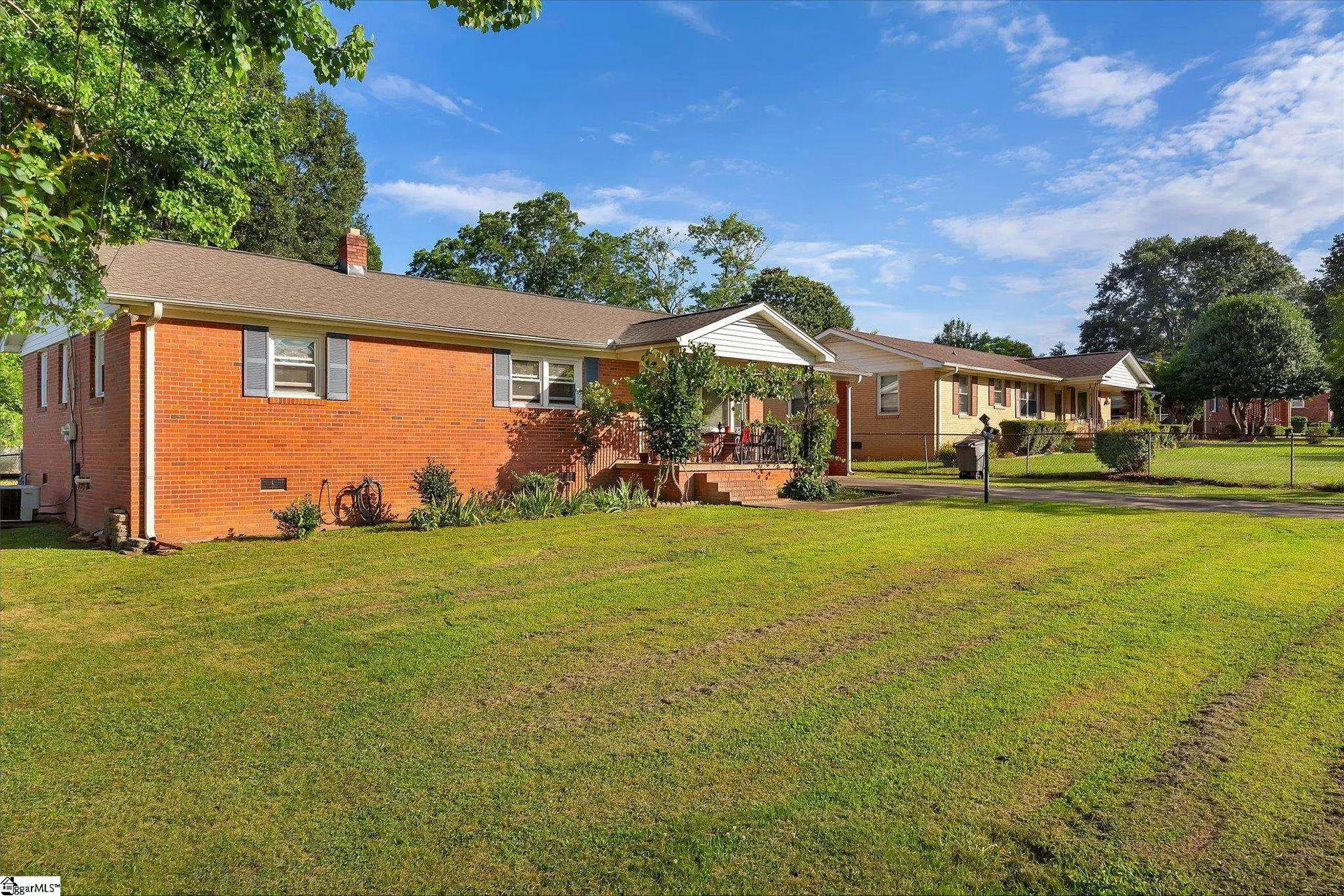 Property image 3 at 110 Cherrylane Drive, Greenville, SC 29617-2515