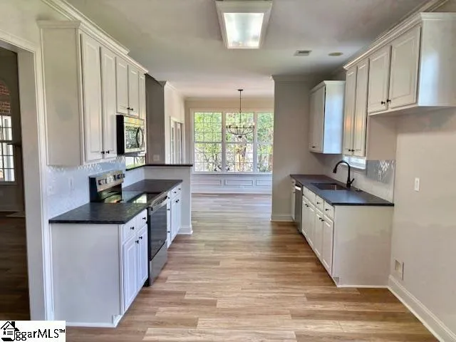 Property image 4 at 407 Ashby Park Lane, Greenville, SC 29607