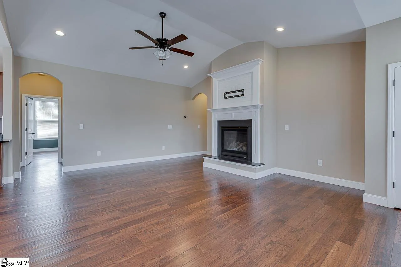 Property image 5 at 9 Judge Looper Court, Travelers Rest, SC 29690