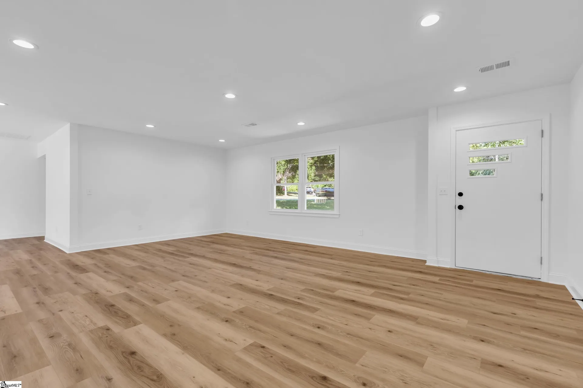 Property image 5 at 2 Melbourne Lane, Greenville, SC 29615