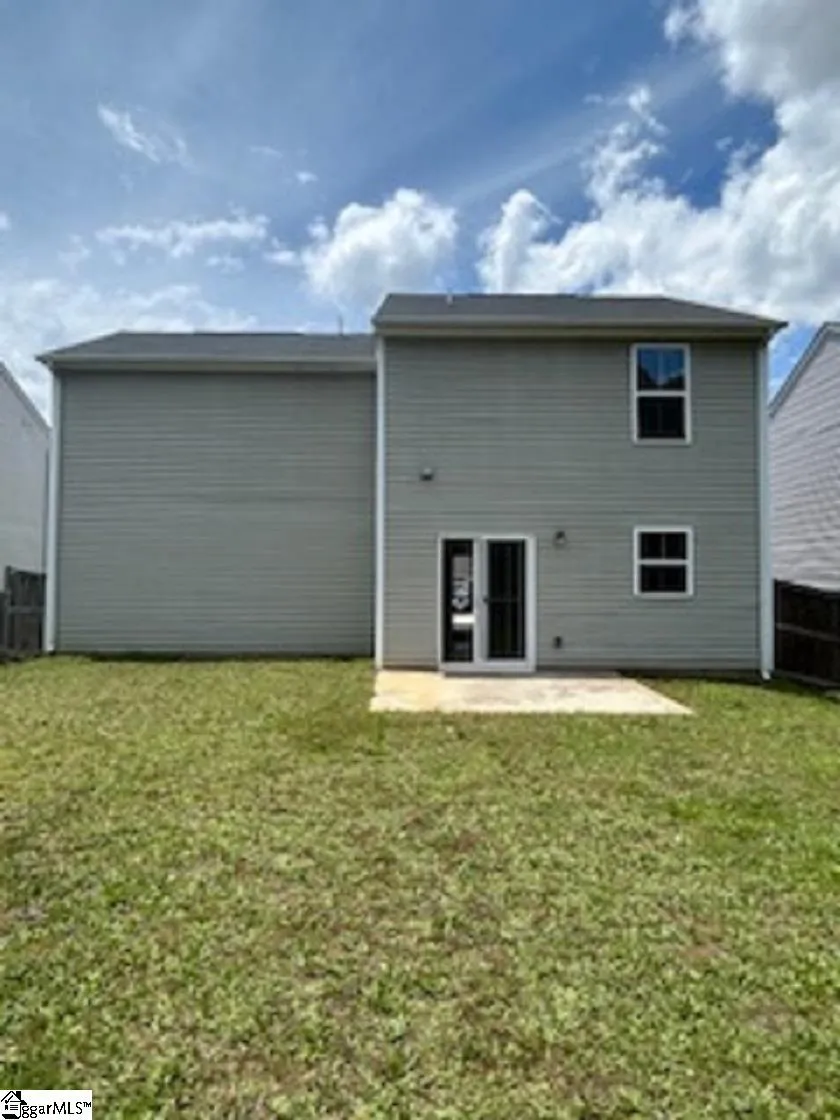 Property image 2 at 130 Castlebrook Drive, Greenville, SC 29605