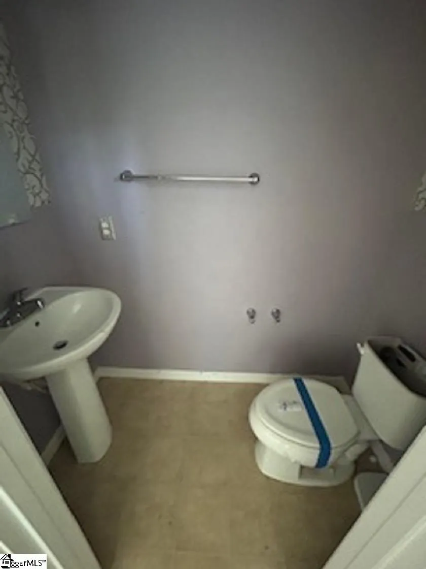 Property image 5 at 130 Castlebrook Drive, Greenville, SC 29605