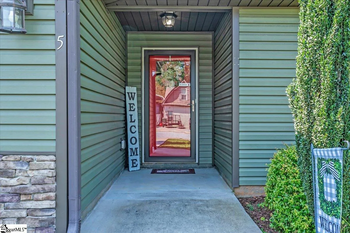 Property image 2 at 5 Caulfield Court, Fountain Inn, SC 29644