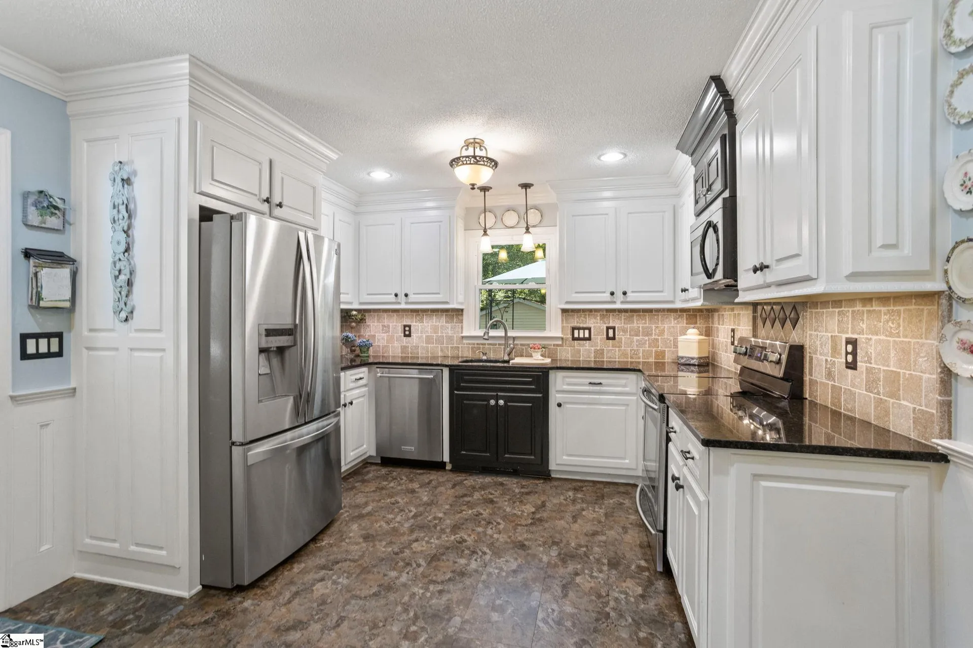 Property image 3 at 119 Deborah Lane, Greenville, SC 29611
