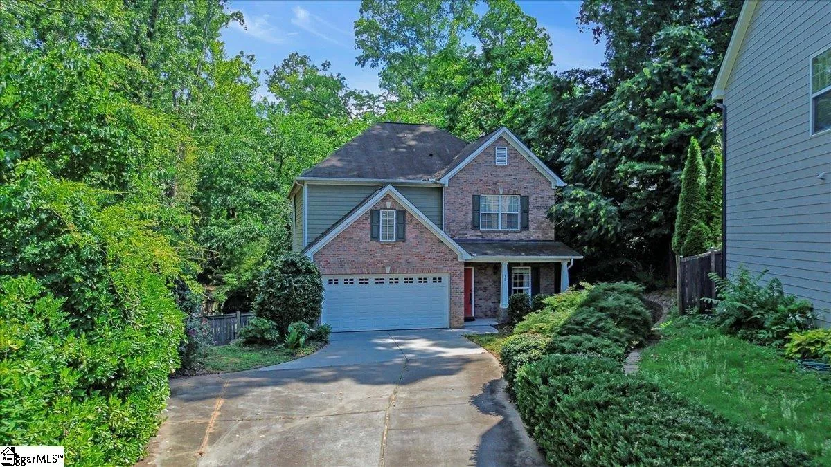 Property image 2 at 15 Creekstone Court, Greenville, SC 29609