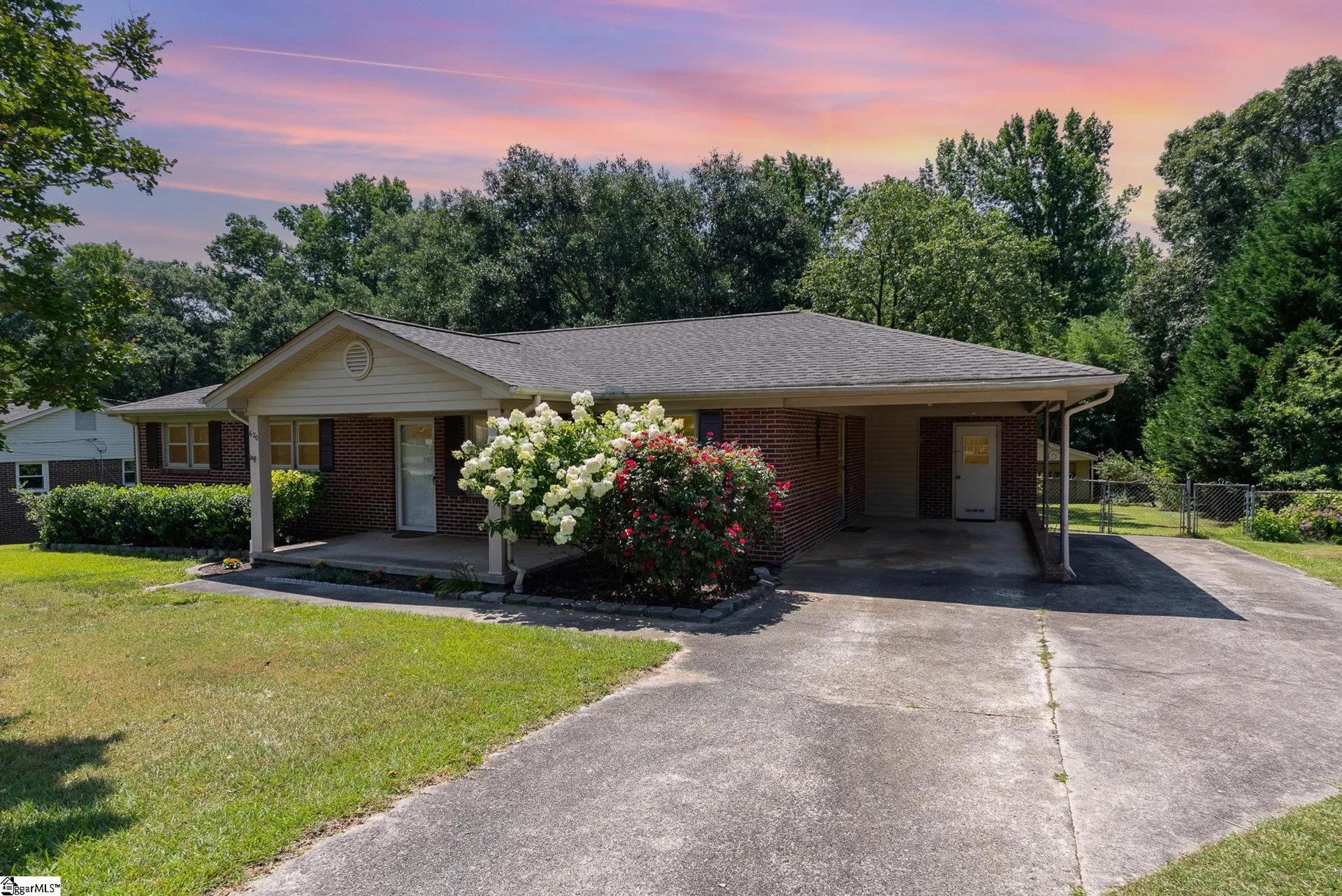 Colonial Hills, Taylors Community
