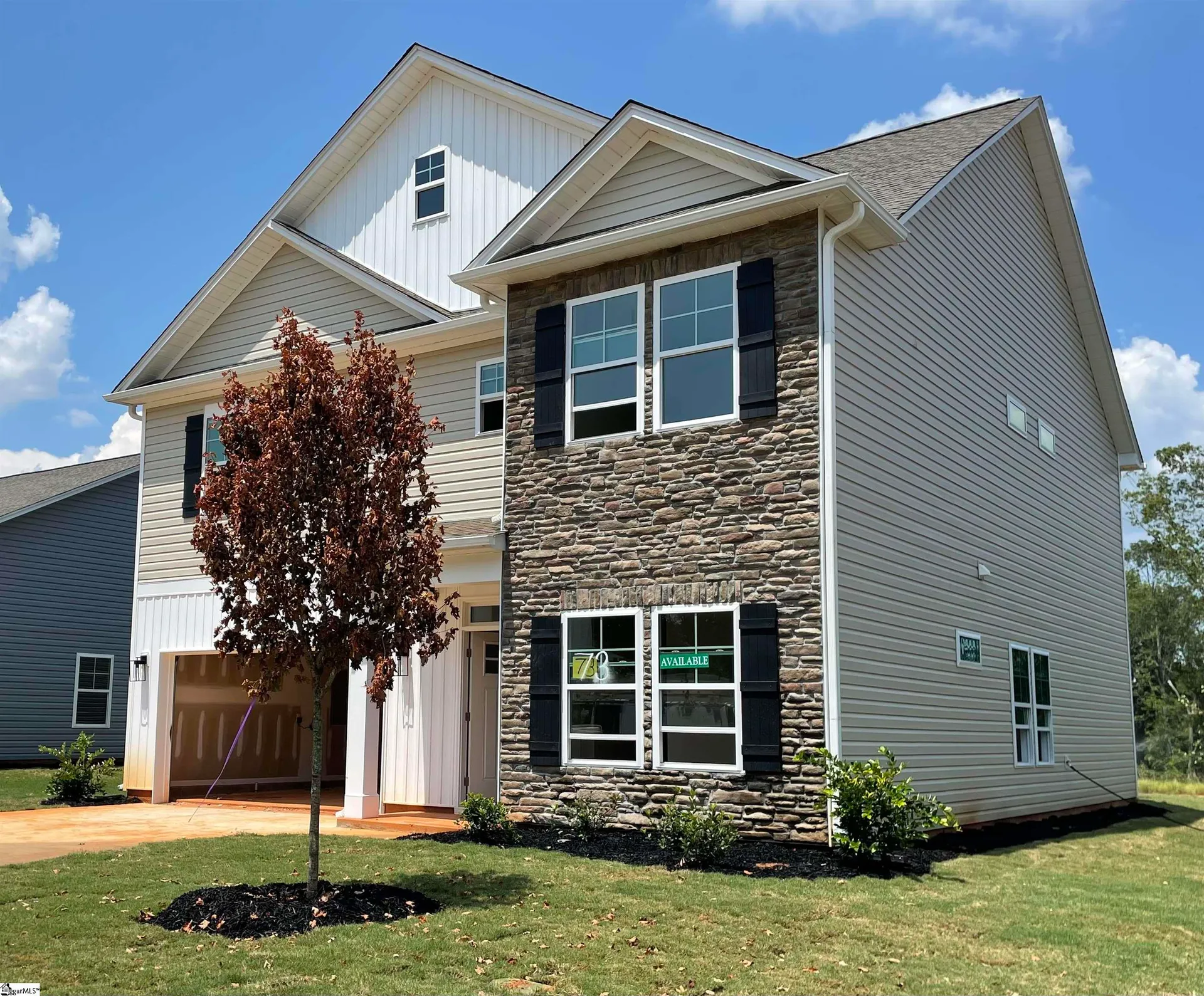 Lynbrook, Boiling Springs Community
