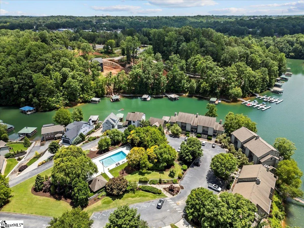 Property image 1 at 701 Loran Pointe, Seneca, SC 29672