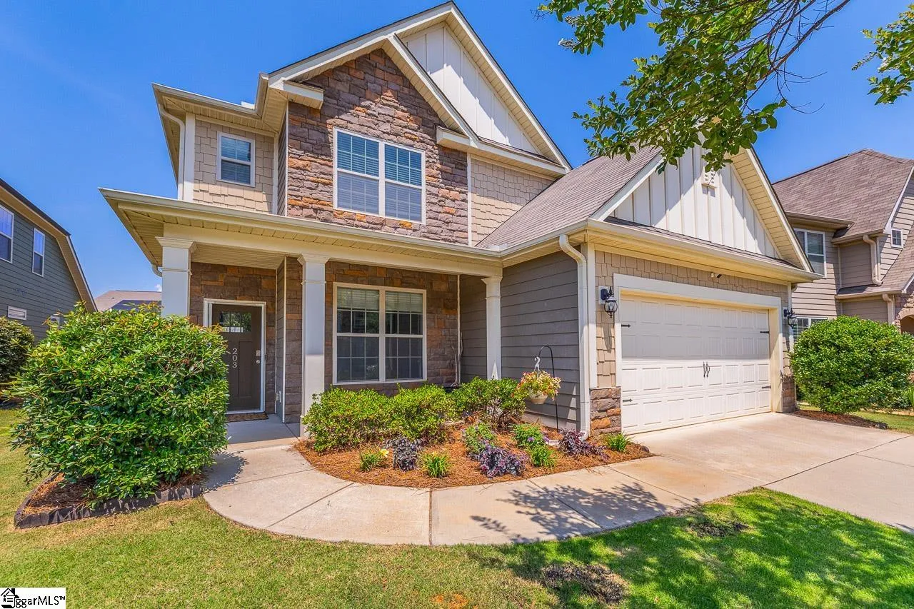Property image 2 at 203 Redmont Court, Simpsonville, SC 29680