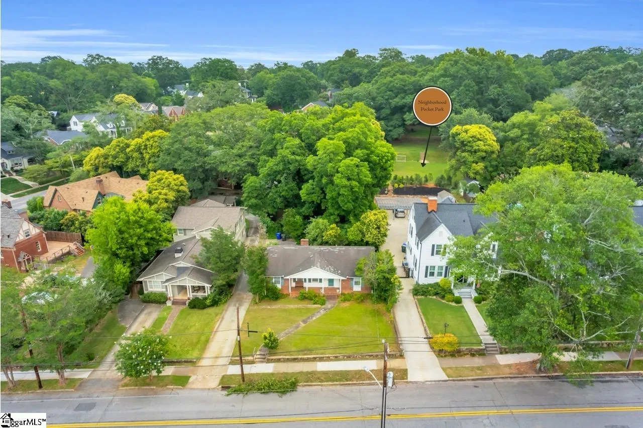 Property image 2 at 15 Jones Avenue, Greenville, SC 29601