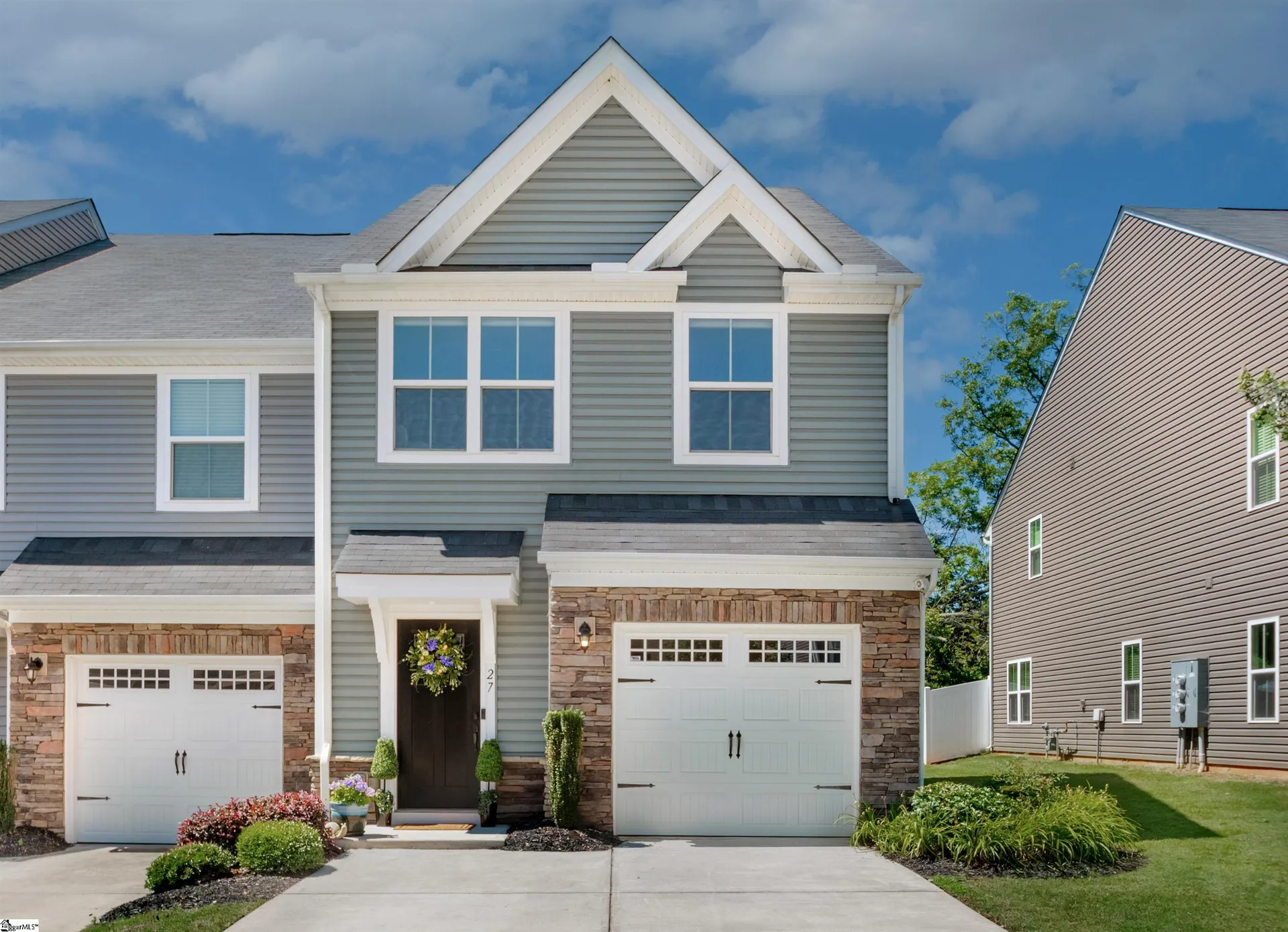 South Main Townes, Greer Community