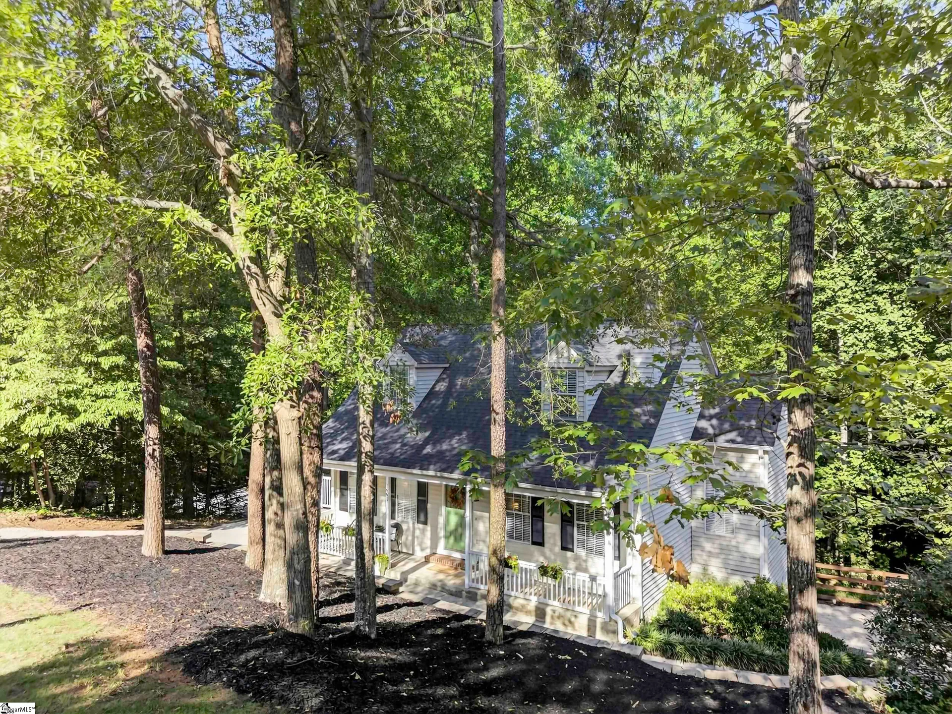 Property image 3 at 1601 Winding Way, Taylors, SC 29687