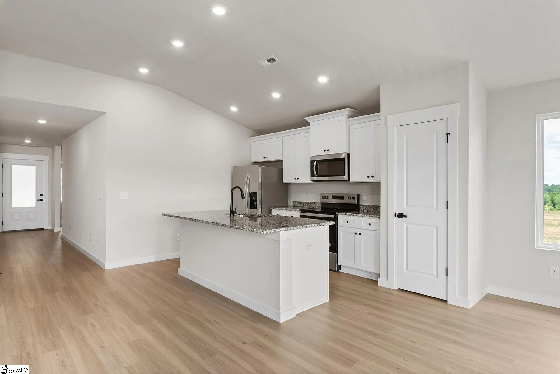 Property image 3 at 1236 Crested Iris Street, Moore, SC 29369