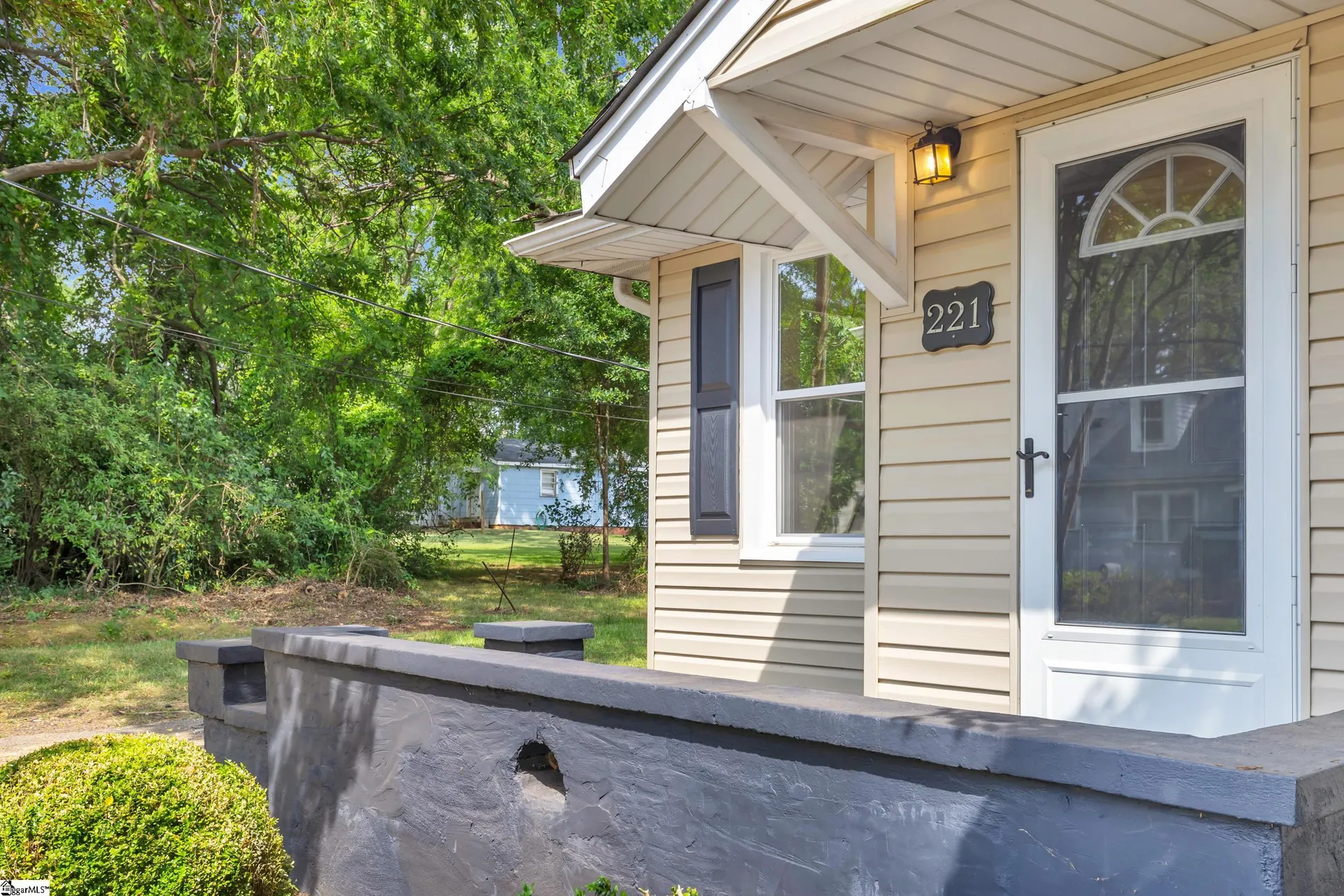 Property image 2 at 221 Brookdale Avenue, Greenville, SC 29607