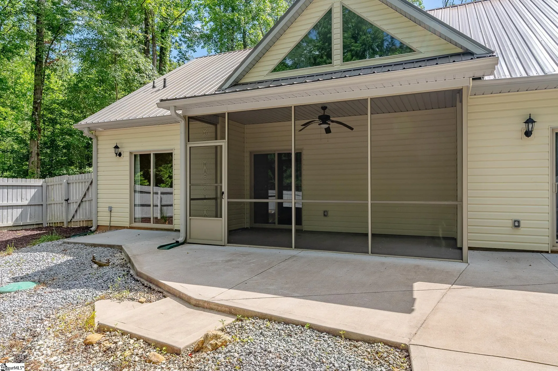 Property image 2 at 128 Willys Creek Circle, Pickens, SC 29671