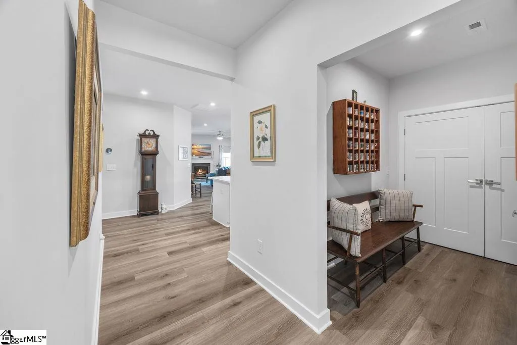 Property image 4 at 18 Yakama Way, Greenville, SC 29607