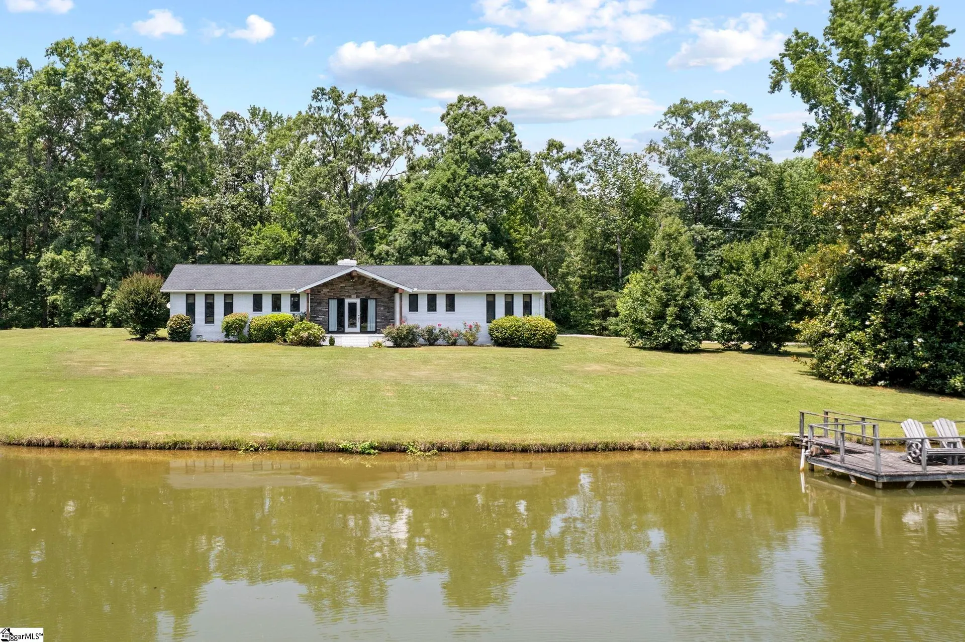 Longshore Estates, Piedmont Community