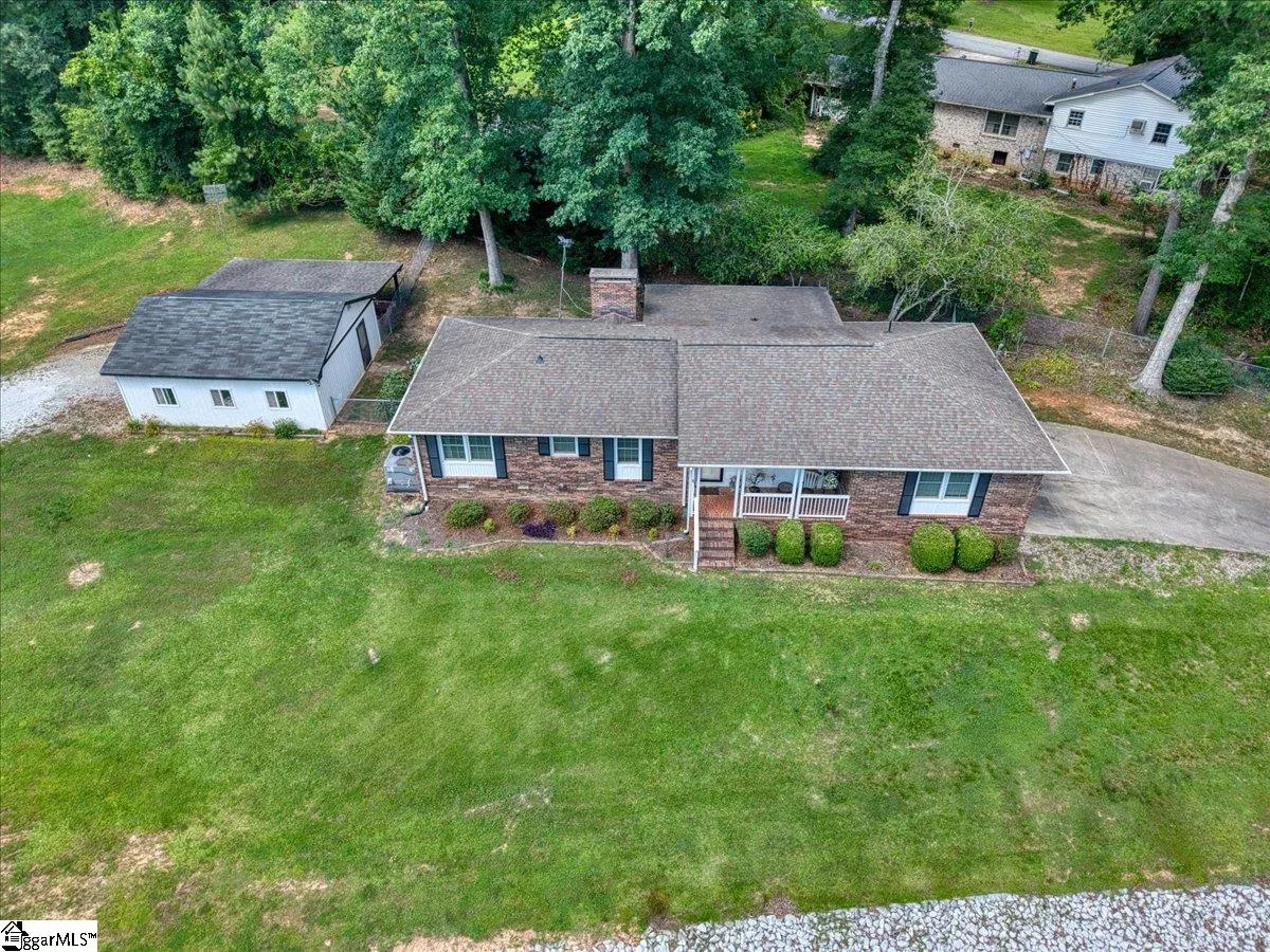 Property image 2 at 223 Meadow Lane, Easley, SC 29642