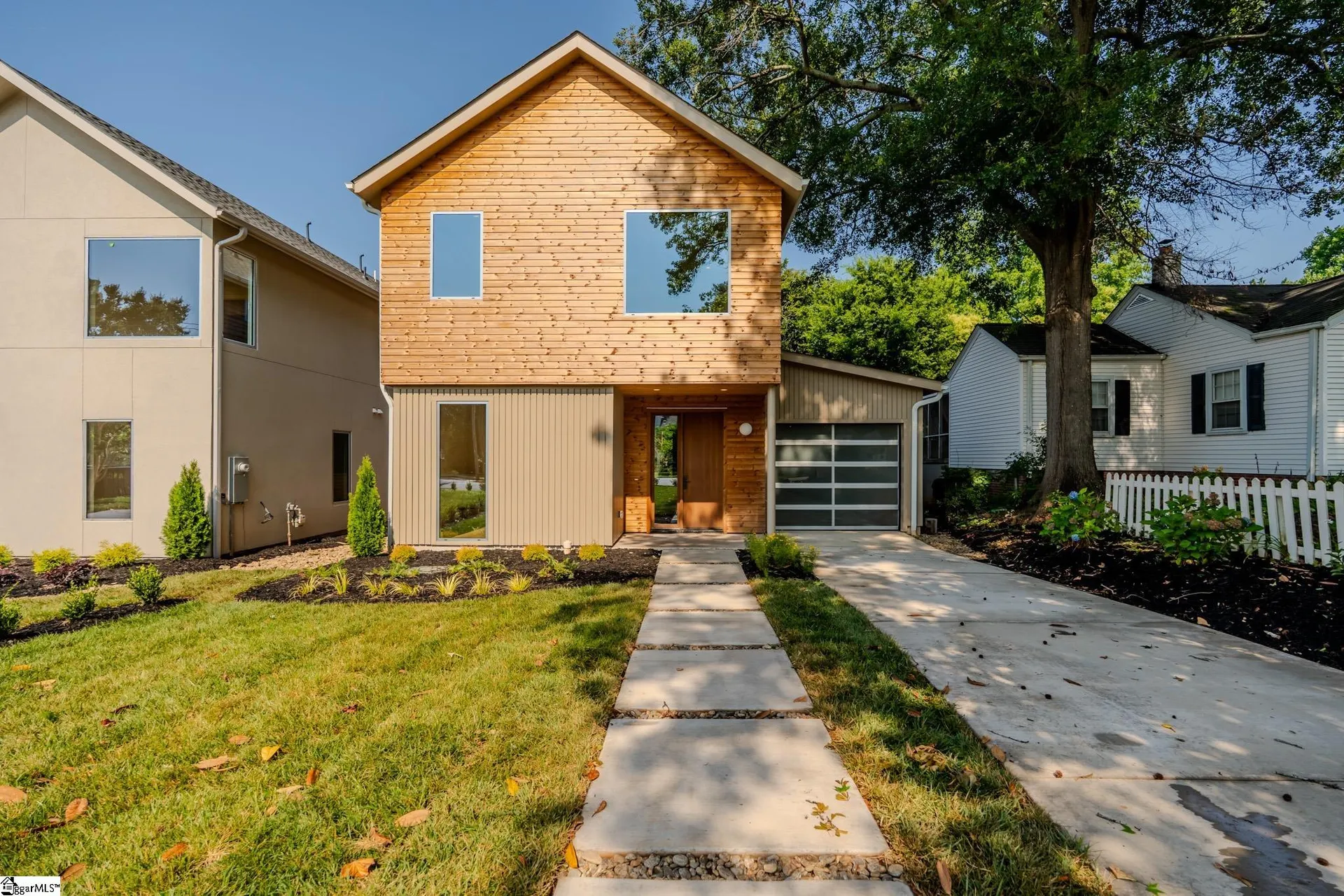 439 Summit Drive