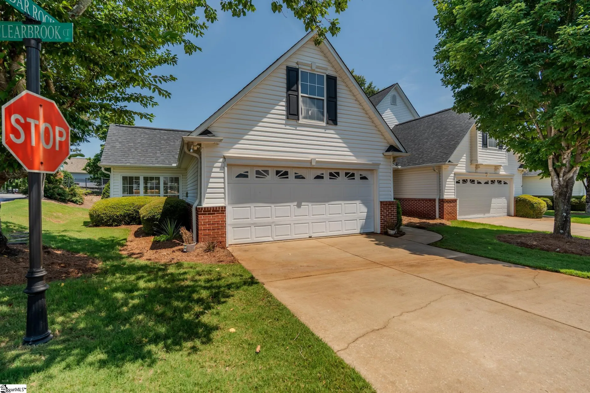 Property image 2 at 101 Clearbrook Ct Court, Greer, SC 29650