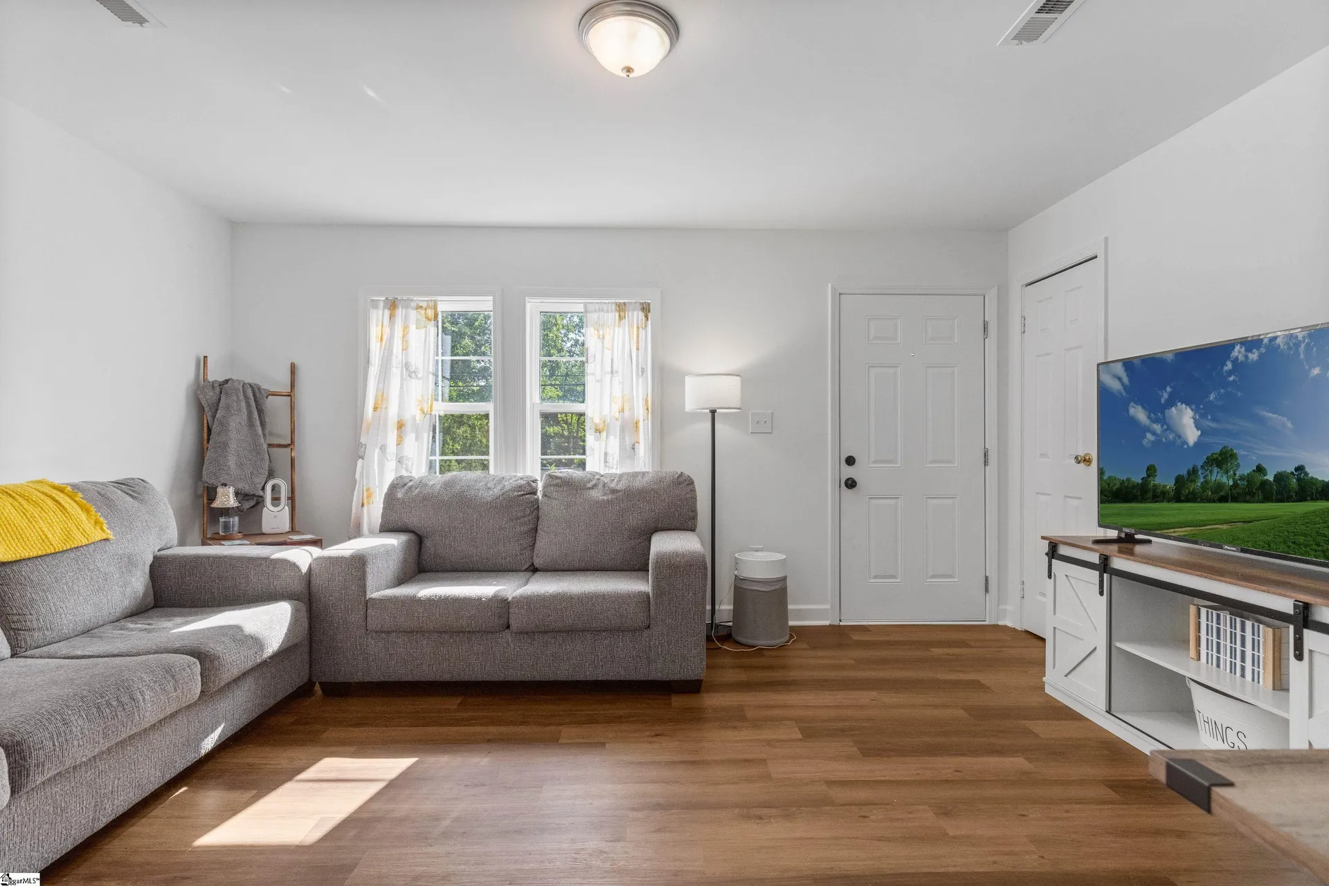 Property image 3 at 121 Cashmere Drive, Greenville, SC 29605