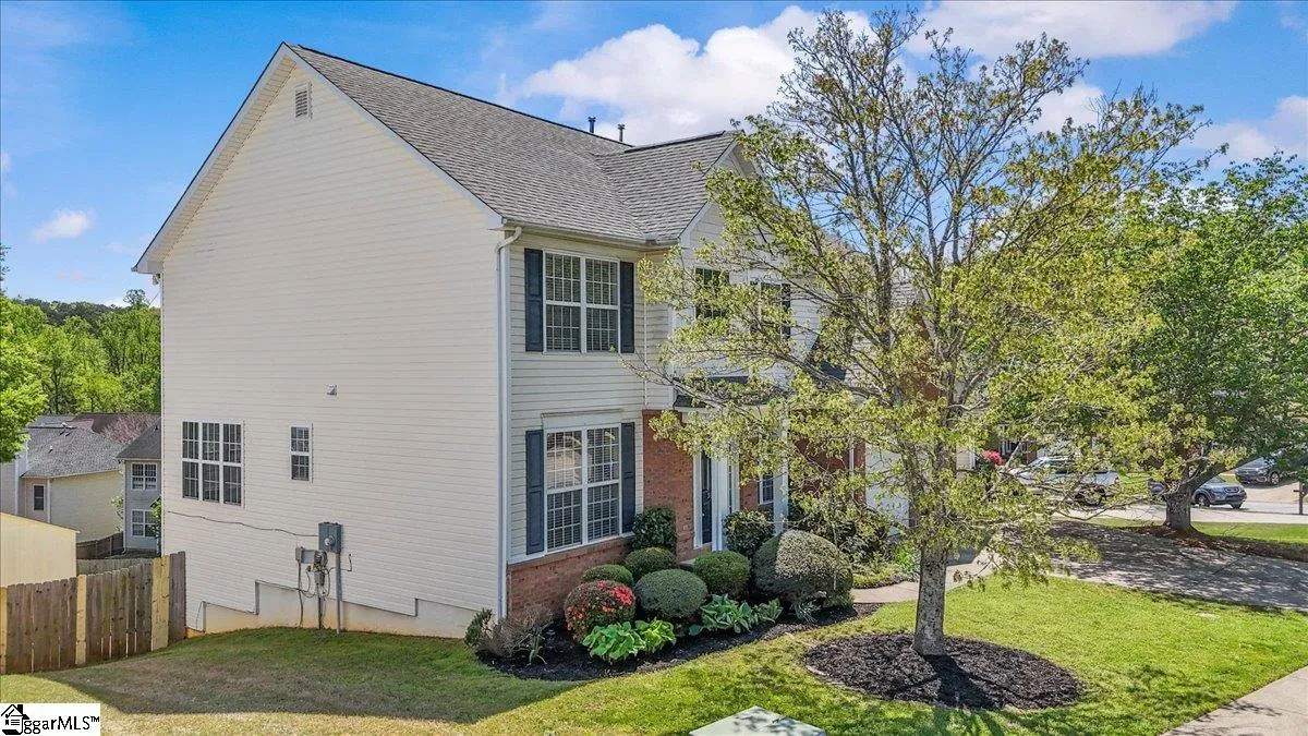 Property image 3 at 503 Collingsworth Lane, Greenville, SC 29615