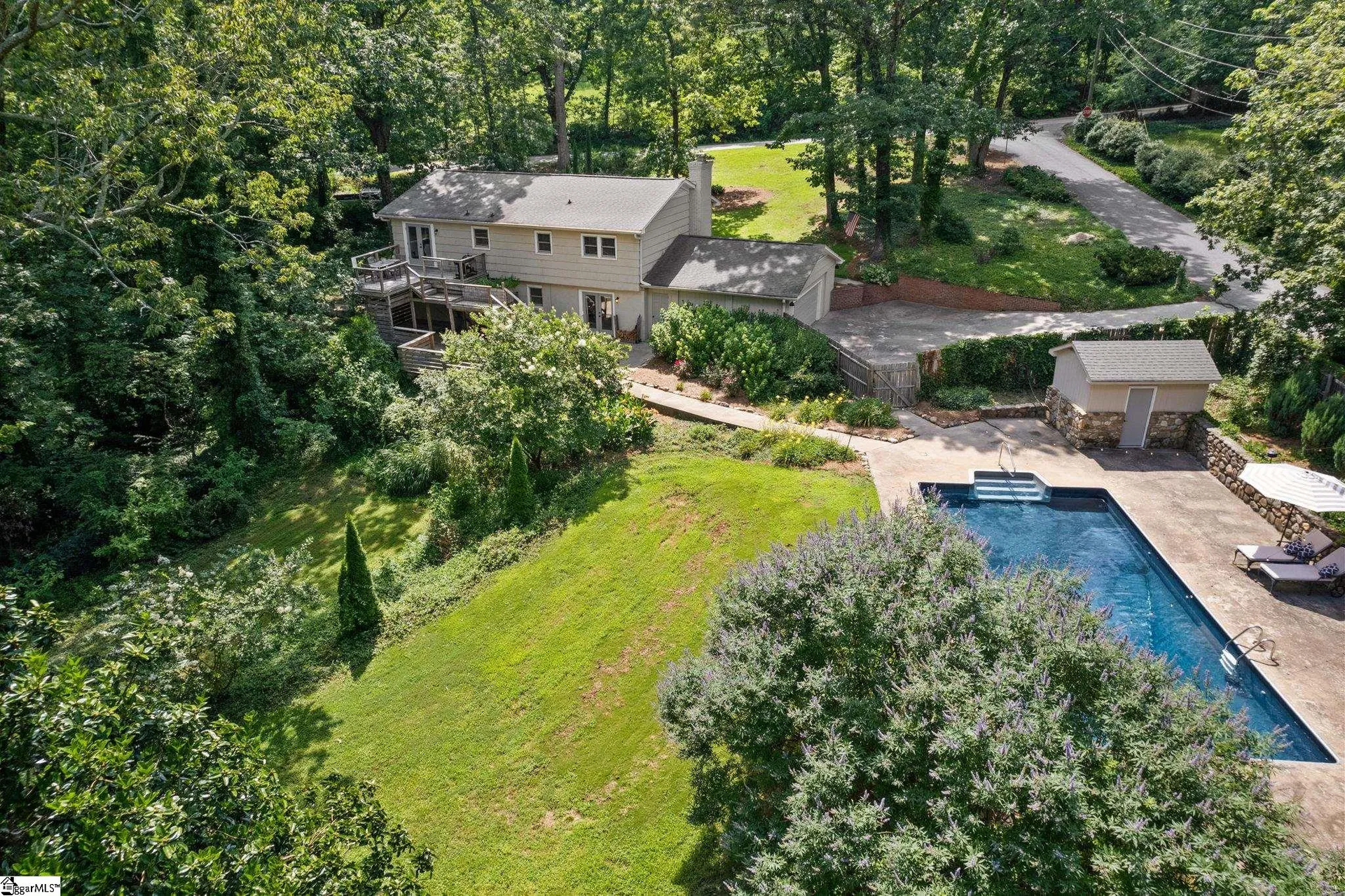 Property image 5 at 320 Altamont Road, Greenville, SC 29609