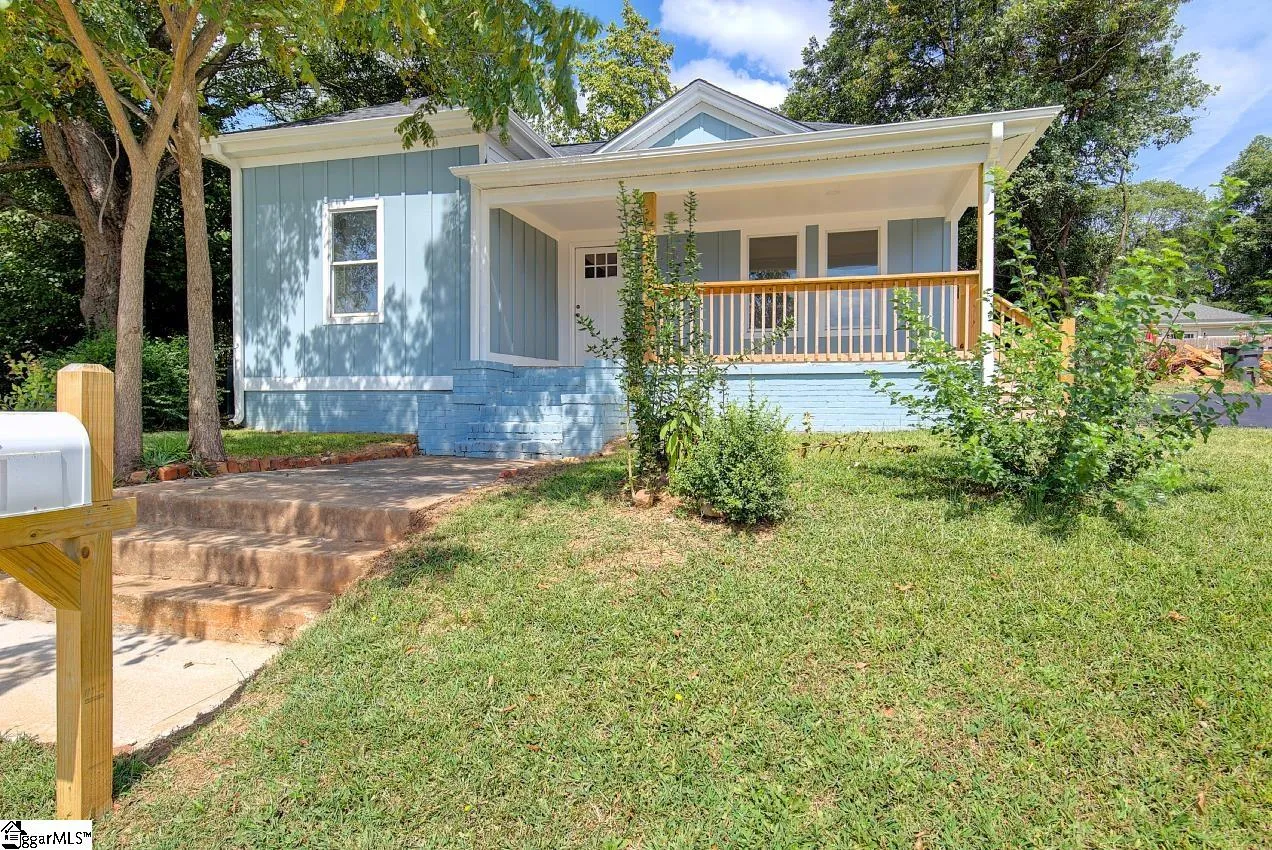 Property image 3 at 1 8th Street, Greenville, SC 29611