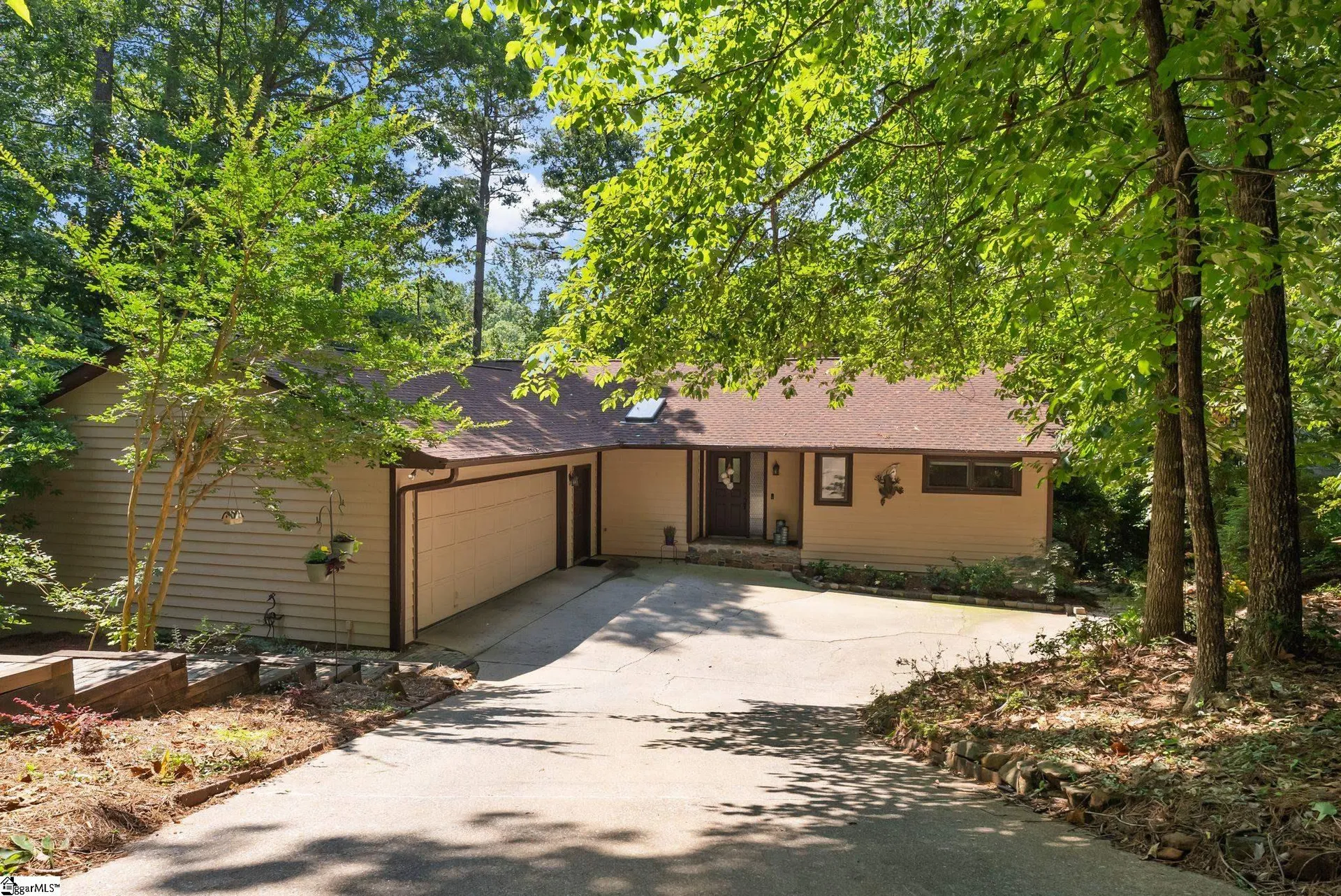 210 Long Reach Drive