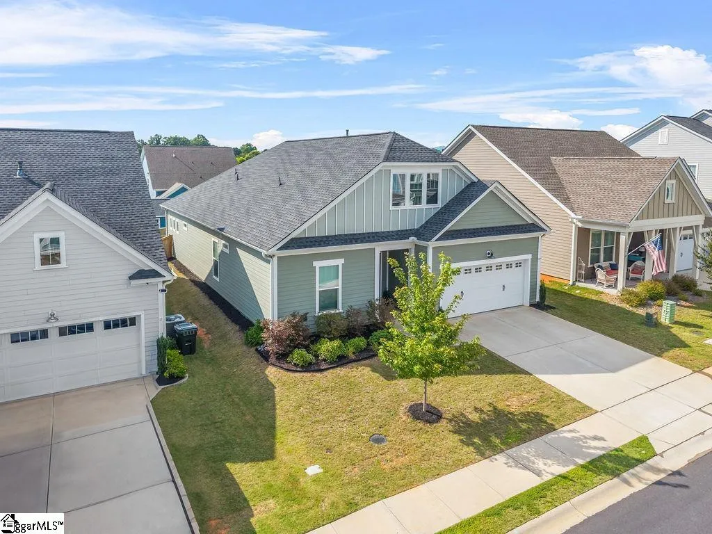 Property image 3 at 208 Novelty Drive, Greer, SC 29651