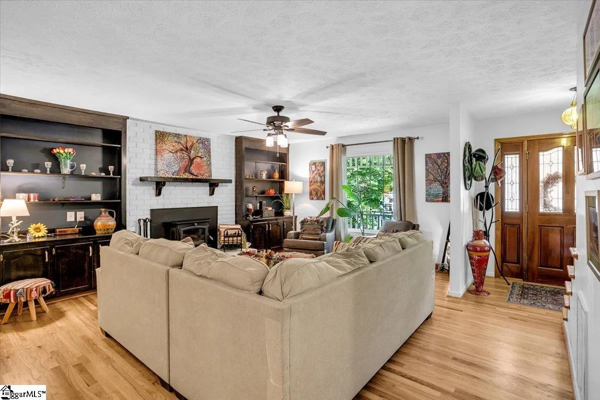Property image 3 at 13 Crosswinds Way, Greer, SC 29650