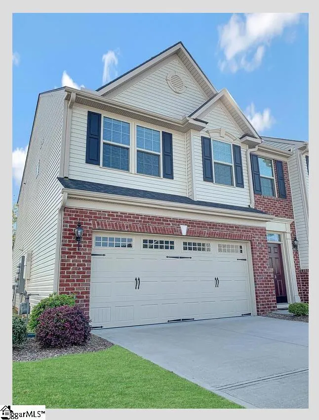 8 Irvington Drive