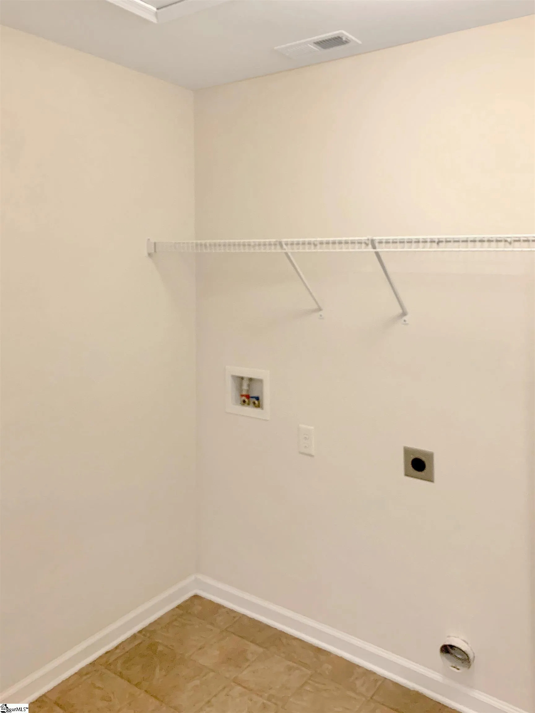 Property image 4 at 8 Irvington Drive, Greer, SC 29650