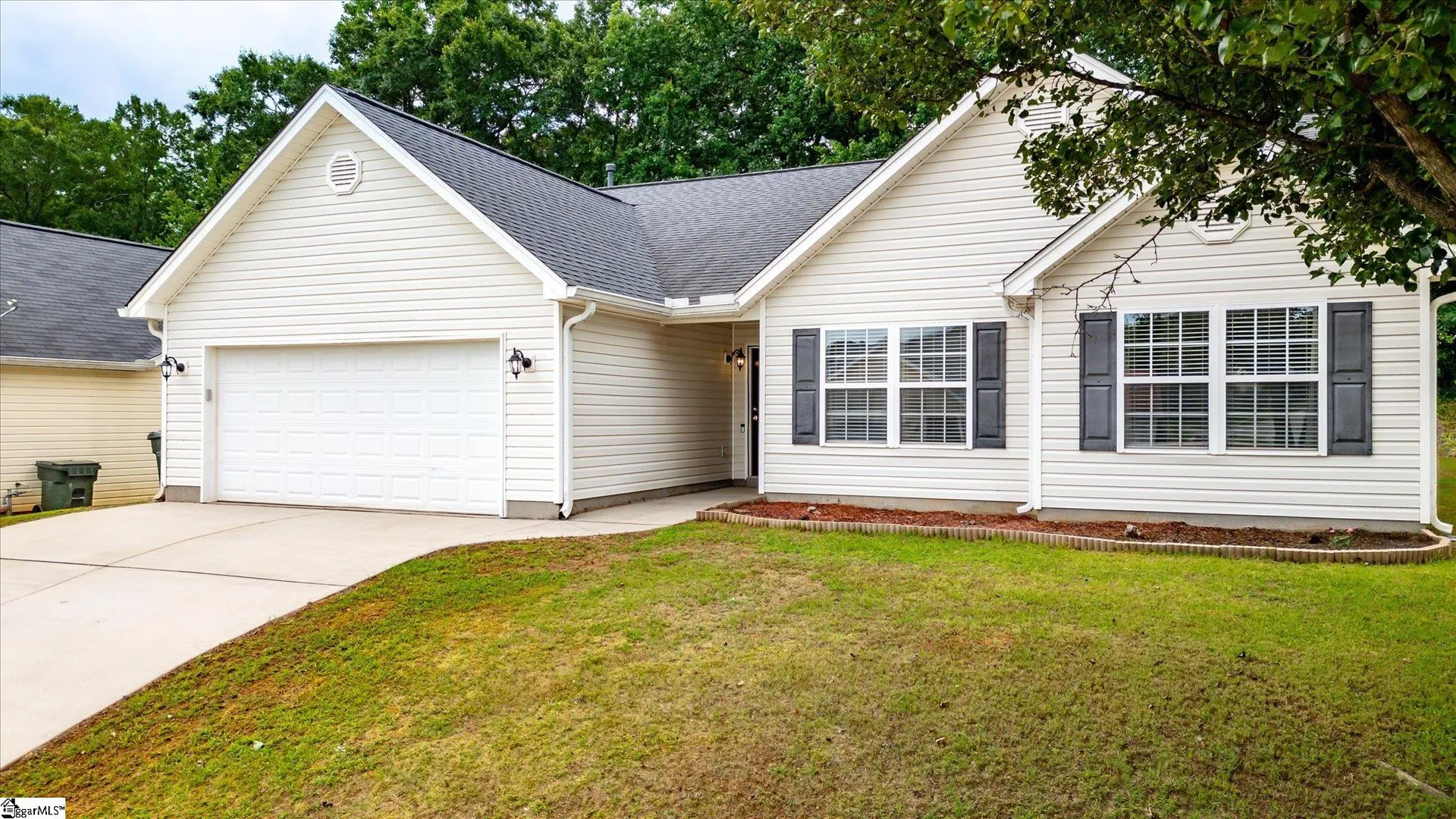 Property image 3 at 100 Granite Woods Way, Greer, SC 29650