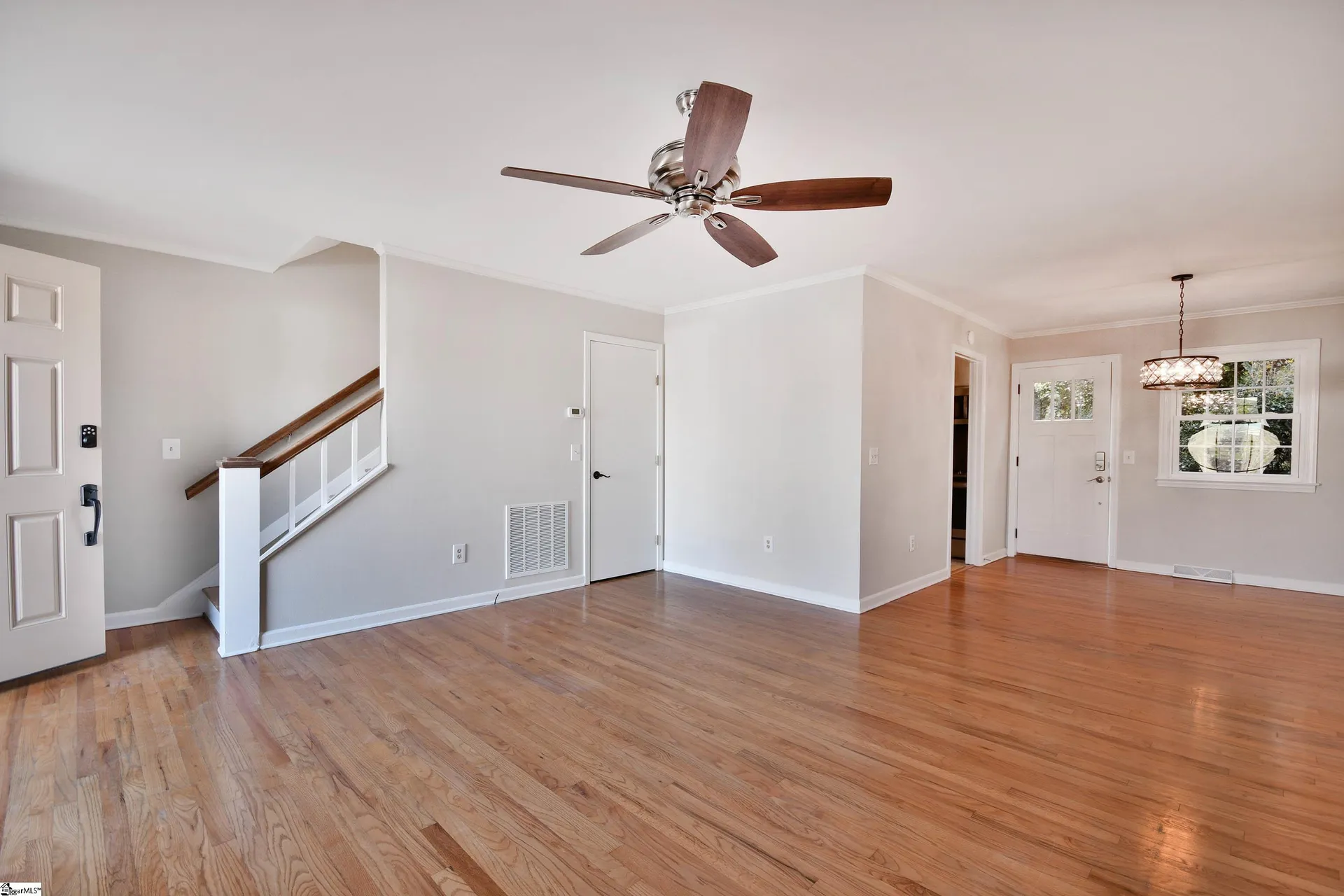Property image 3 at 815 Edwards Road, Greenville, SC 29615