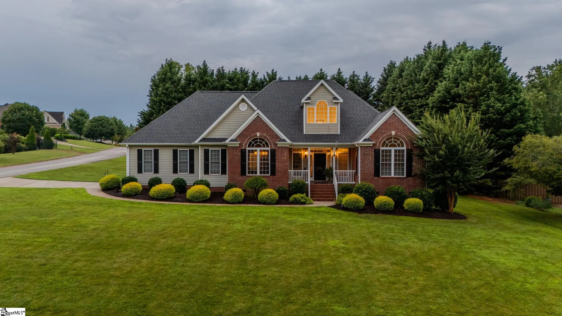 735 Brookdale Drive