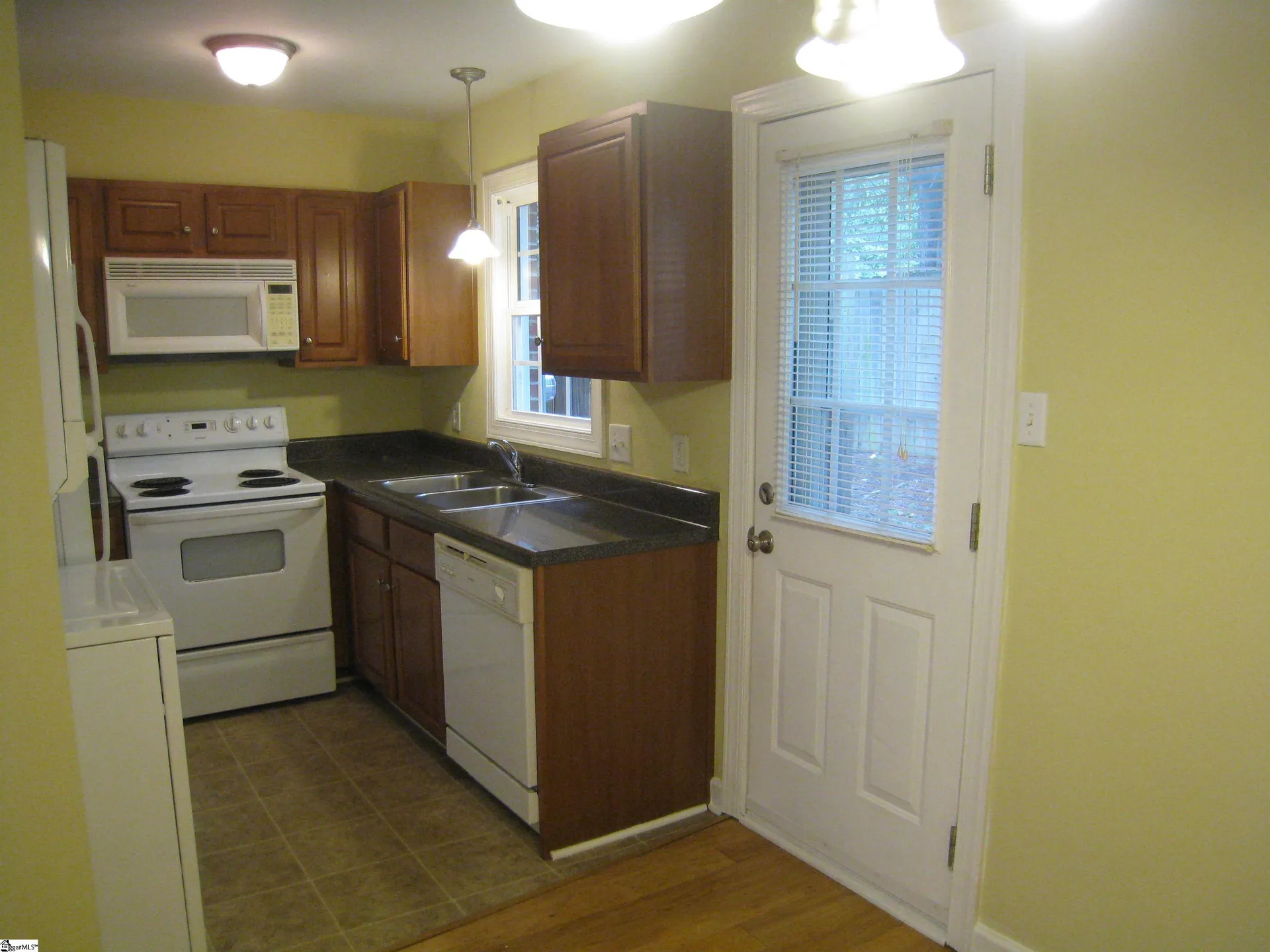 Property image 3 at 27 Ruby Bay Lane, Simpsonville, SC 29681