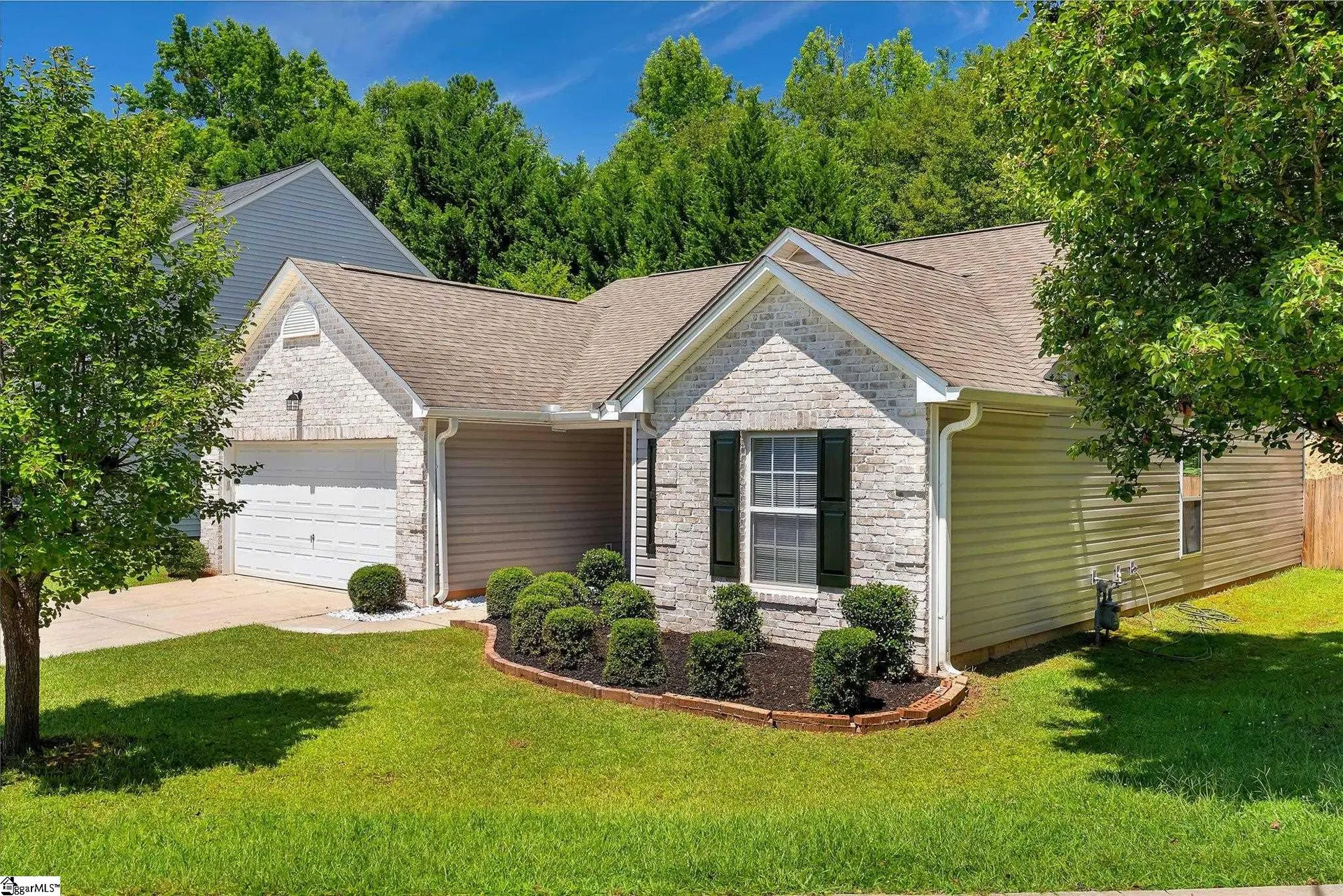 Property image 3 at 25 Sunfield Court, Greer, SC 29650