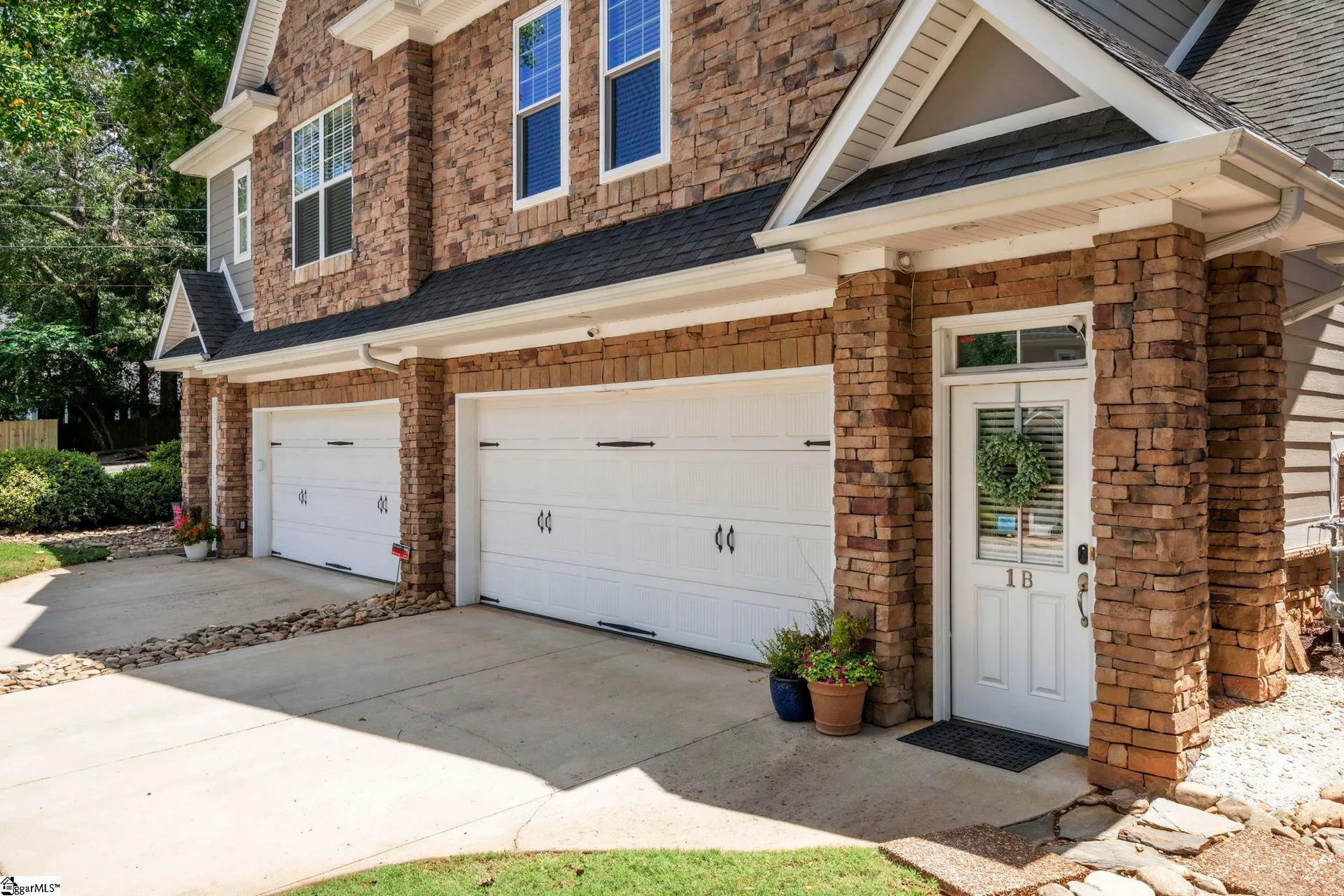 Property image 2 at 1 Edge Court, Greenville, SC 29609
