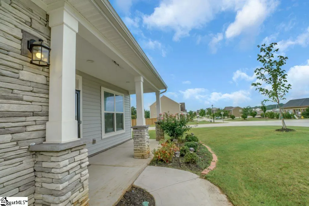Property image 3 at 244 Shale Drive, Easley, SC 29642-7302