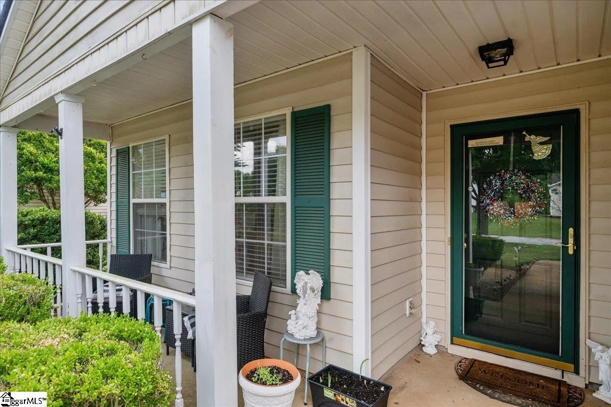 Property image 4 at 8 Pasture Place, Simpsonville, SC 29681