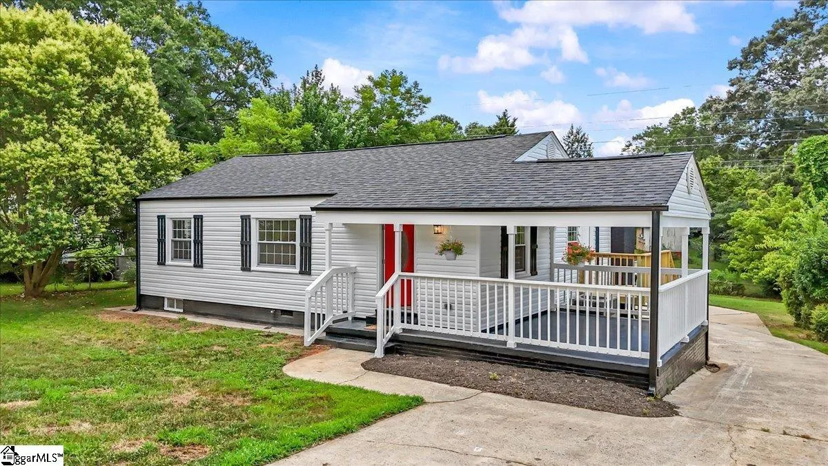 Property image 3 at 118 S Estate Drive, Greenville, SC 29605