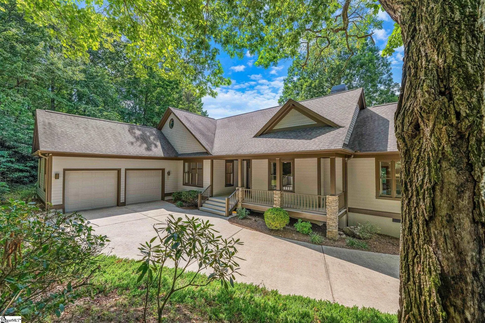 Property image 2 at 1 Northstar Lane, Landrum, SC 29356