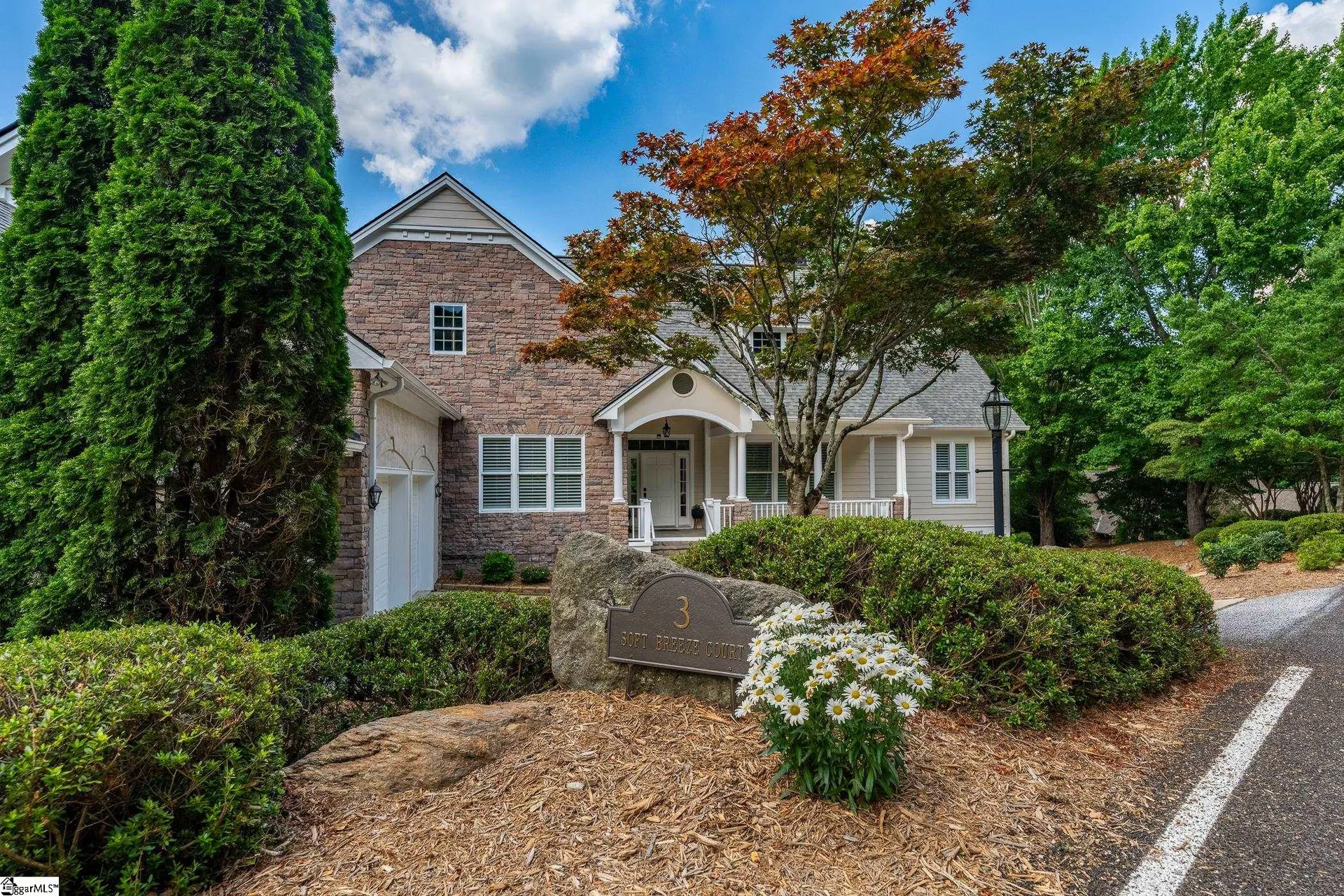 Property image 3 at 3 Soft Breeze Court, Landrum, SC 29356