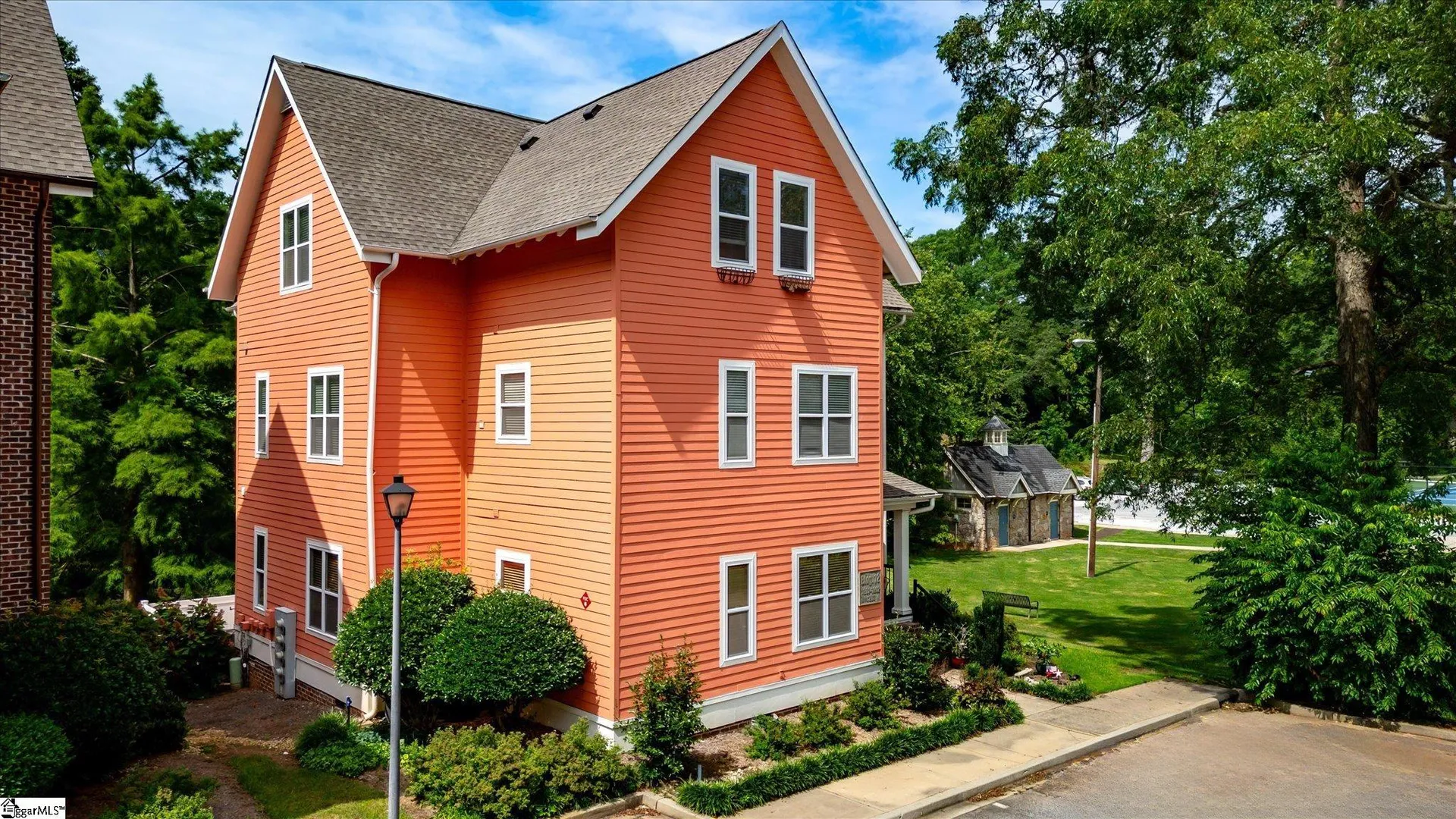 Property image 2 at 204 E Park Avenue, Greenville, SC 29601