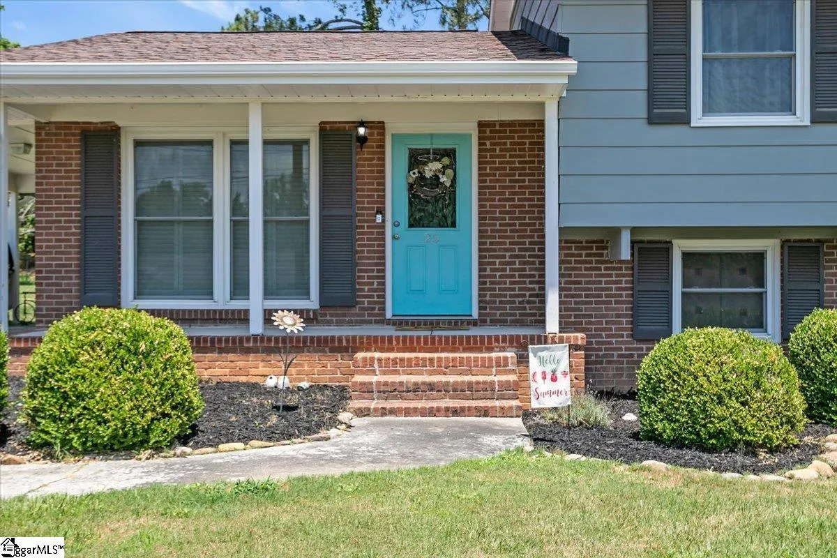 Property image 2 at 25 Amy Lane, Taylors, SC 29687
