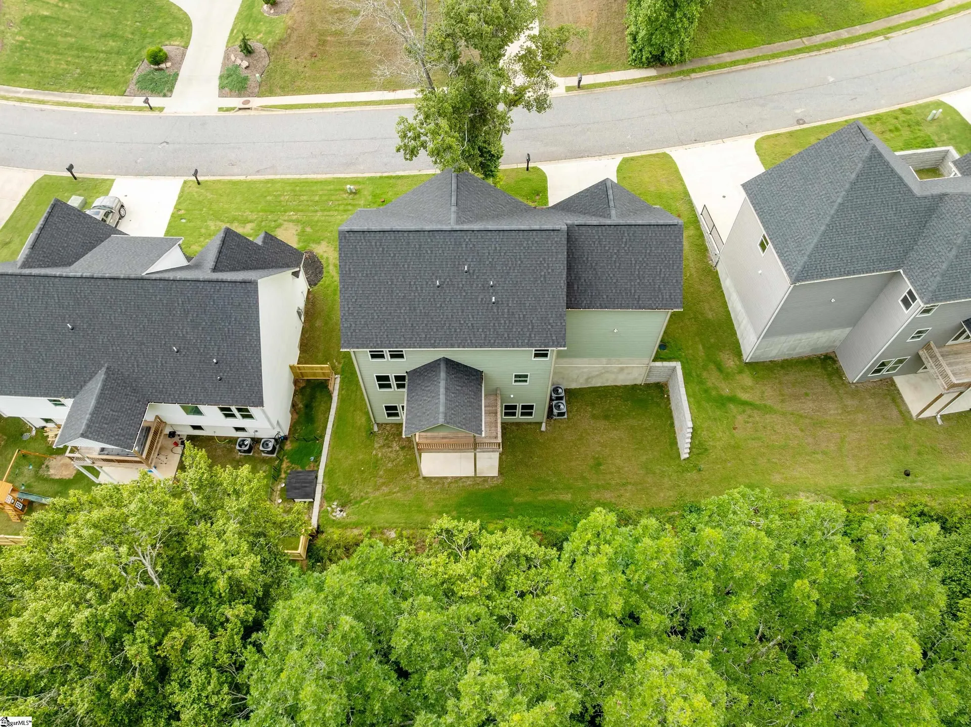 Property image 3 at 711 Rockcliff Street, Greenville, SC 29617
