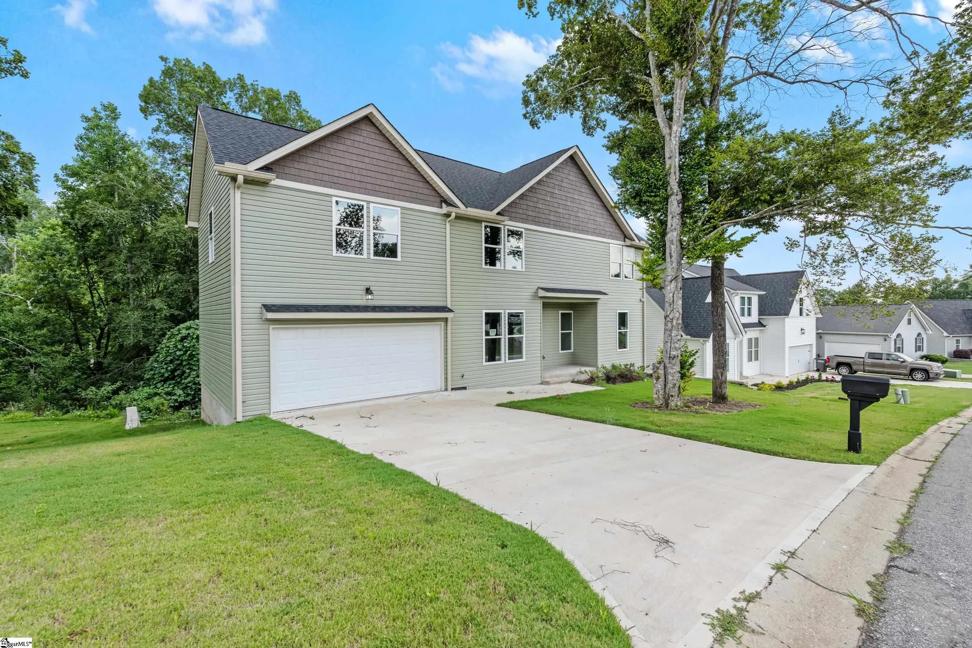 Property image 4 at 711 Rockcliff Street, Greenville, SC 29617