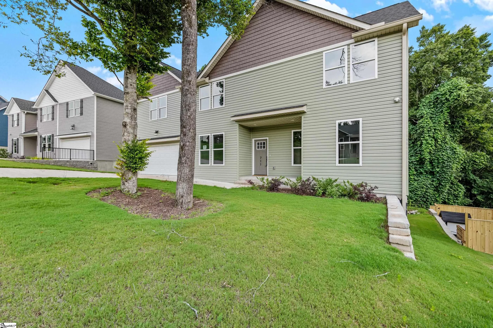 Property image 5 at 711 Rockcliff Street, Greenville, SC 29617