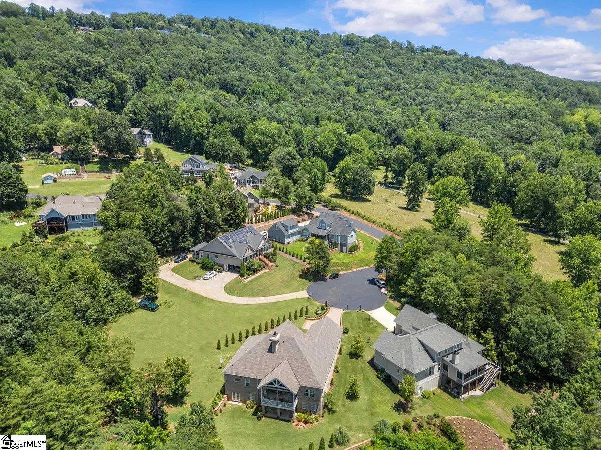 Property image 3 at 5 French Country Place, Greenville, SC 29609